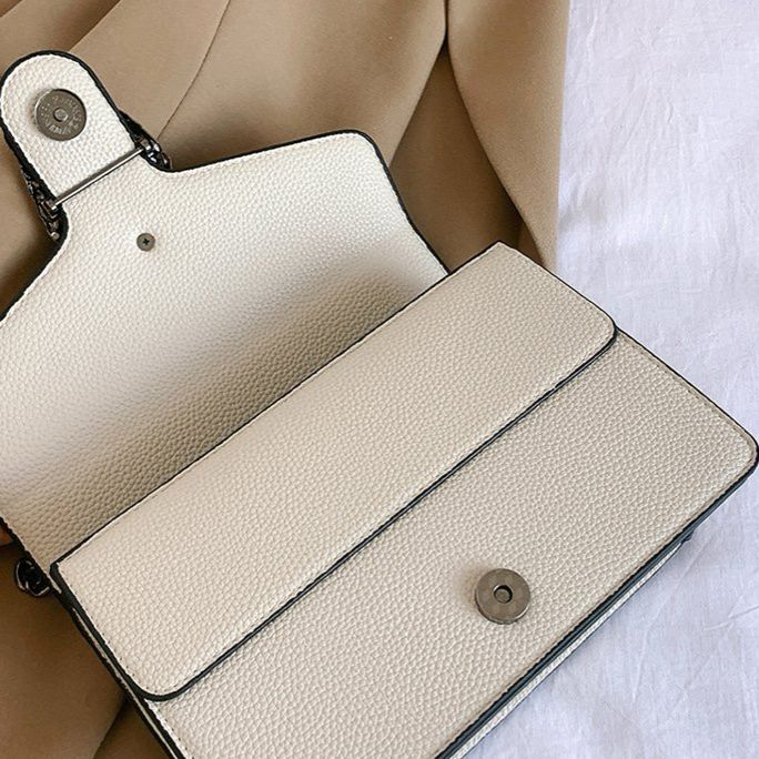Croc Pattern Lock Detailing Sling Or Shoulder Bag For Women