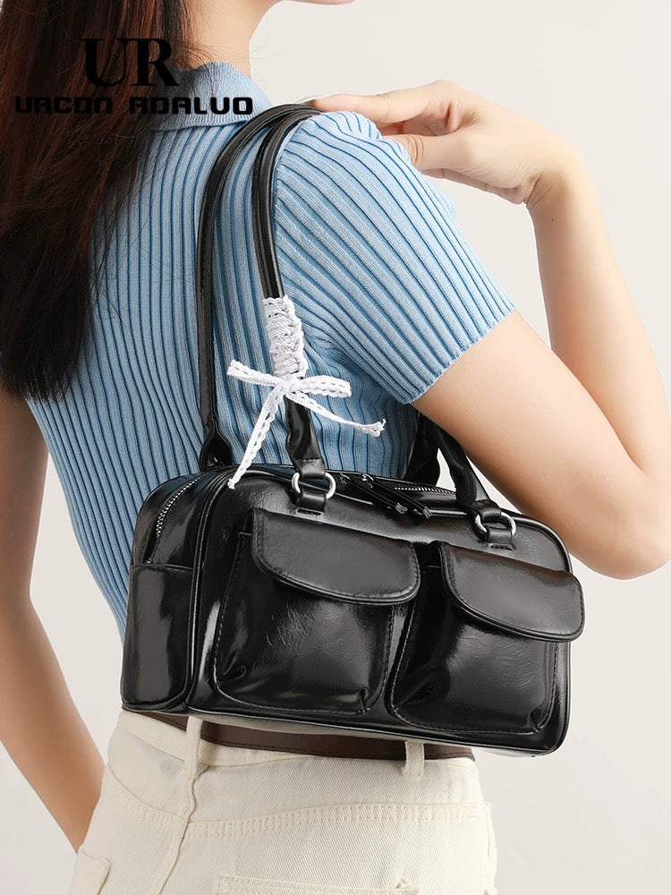 Flap Multi Pocket Armpit Bag