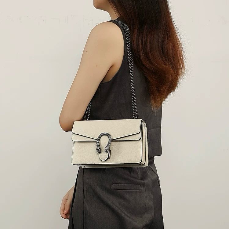 Croc Pattern Lock Detailing Sling Or Shoulder Bag For Women